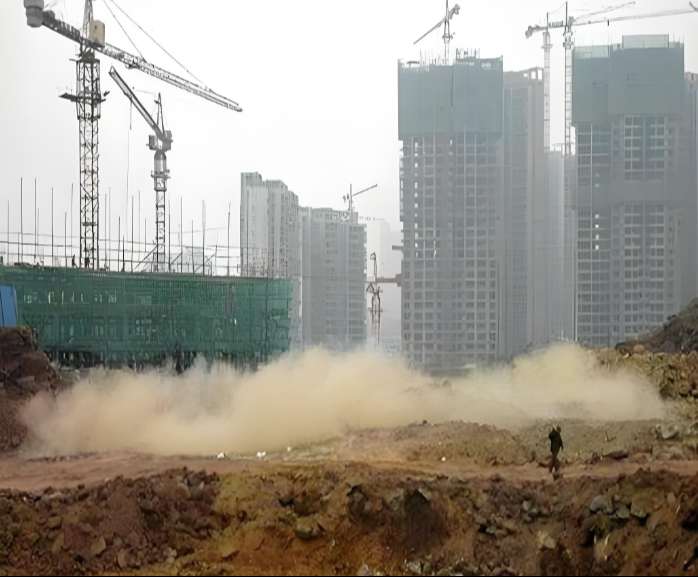工地?fù)P塵治理難？揚(yáng)塵監(jiān)測(cè)系統(tǒng)成破局利器！